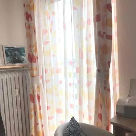 Minimalist Style Flat - 20 Min To Oktoberfest דירה מינכן