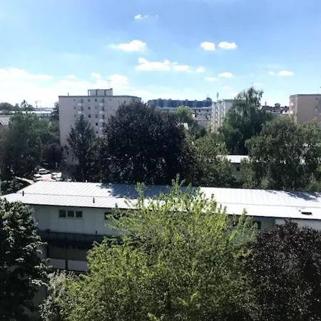 Minimalist Style Flat - 20 Min To Oktoberfest מינכן