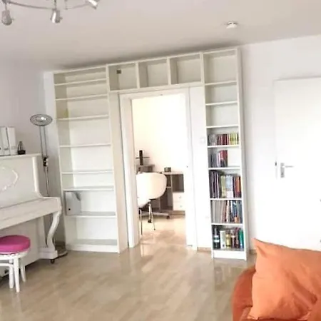 Minimalist Style Flat - 20 Min To Oktoberfest Appartement